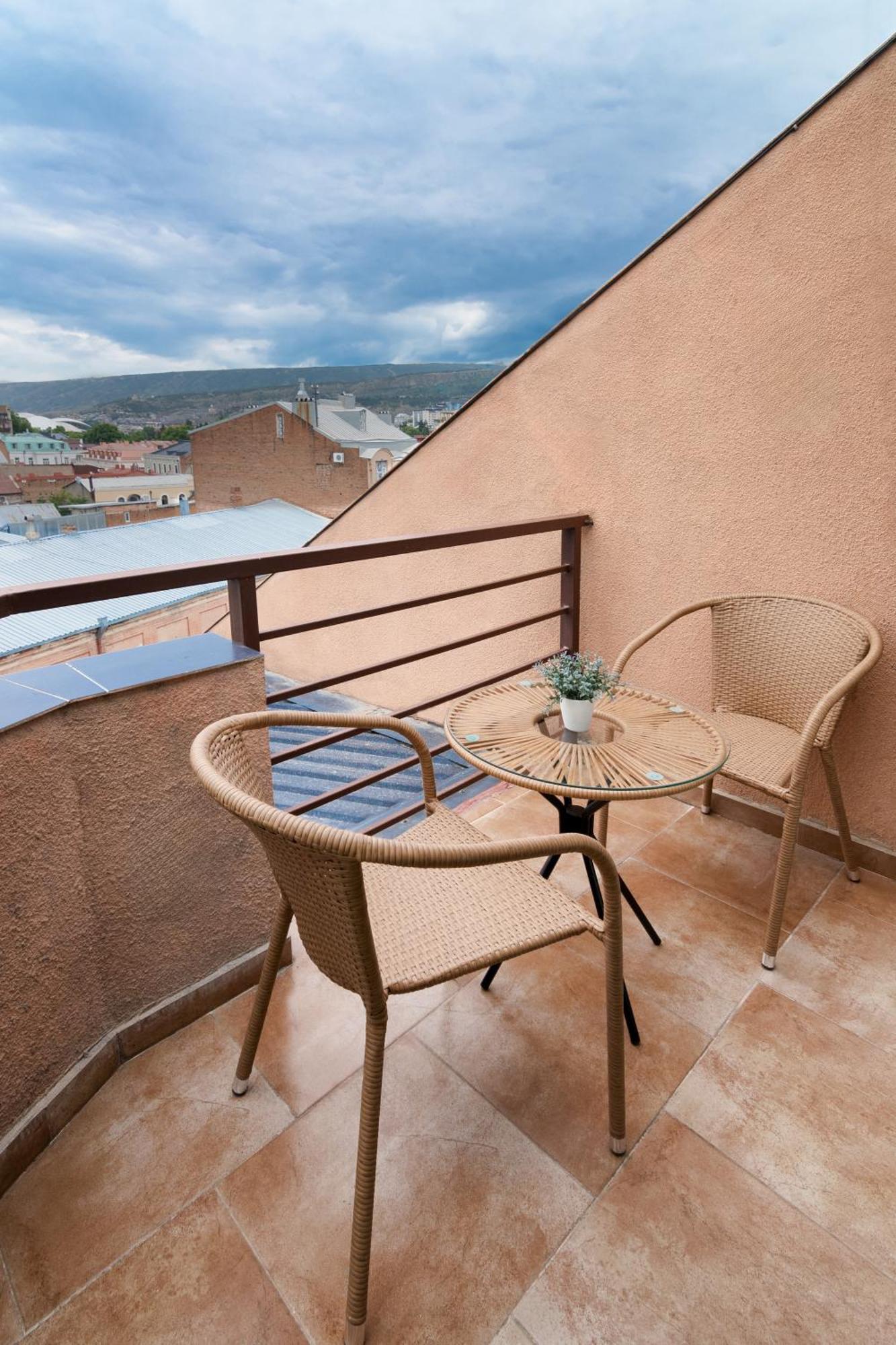 New Tiflis Apartment Plekhanovi Bagian luar foto